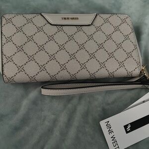 Nine West Cream and Gray Patterned Women's Wallet